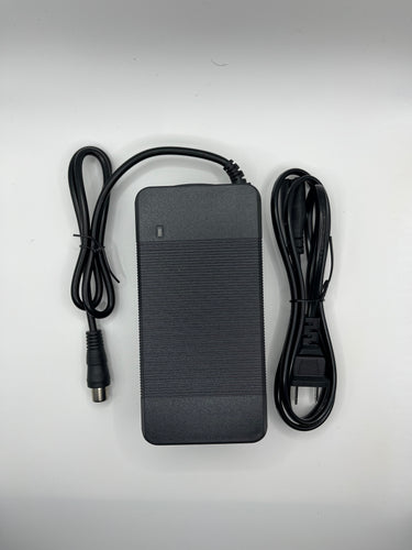 Flaunt 4 Amp Fast Charger
